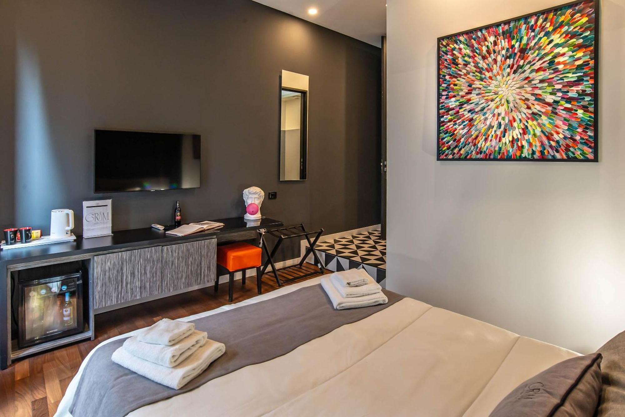 Gram Suites Наполи Екстериор снимка