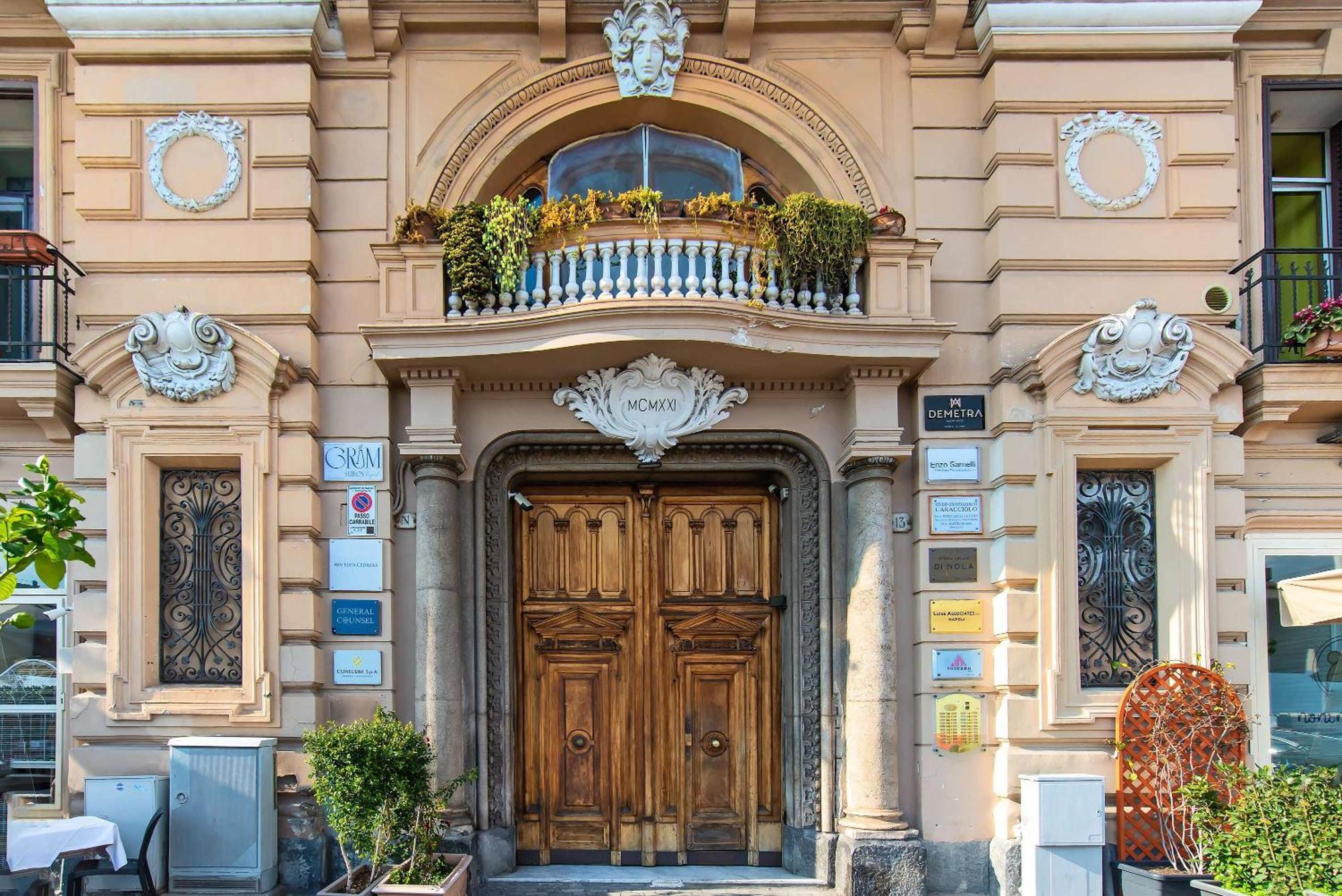 Gram Suites Наполи Екстериор снимка