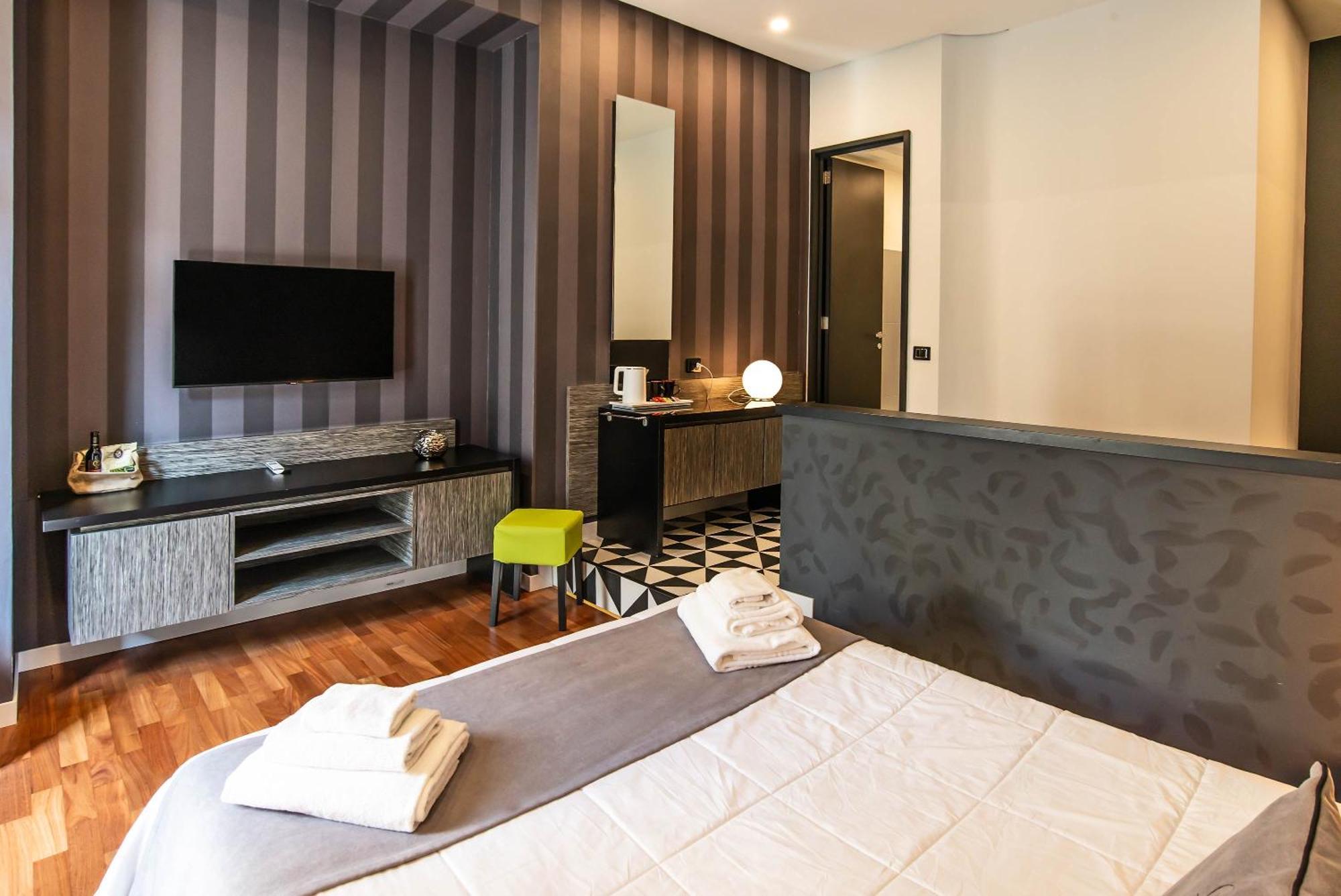 Gram Suites Наполи Екстериор снимка