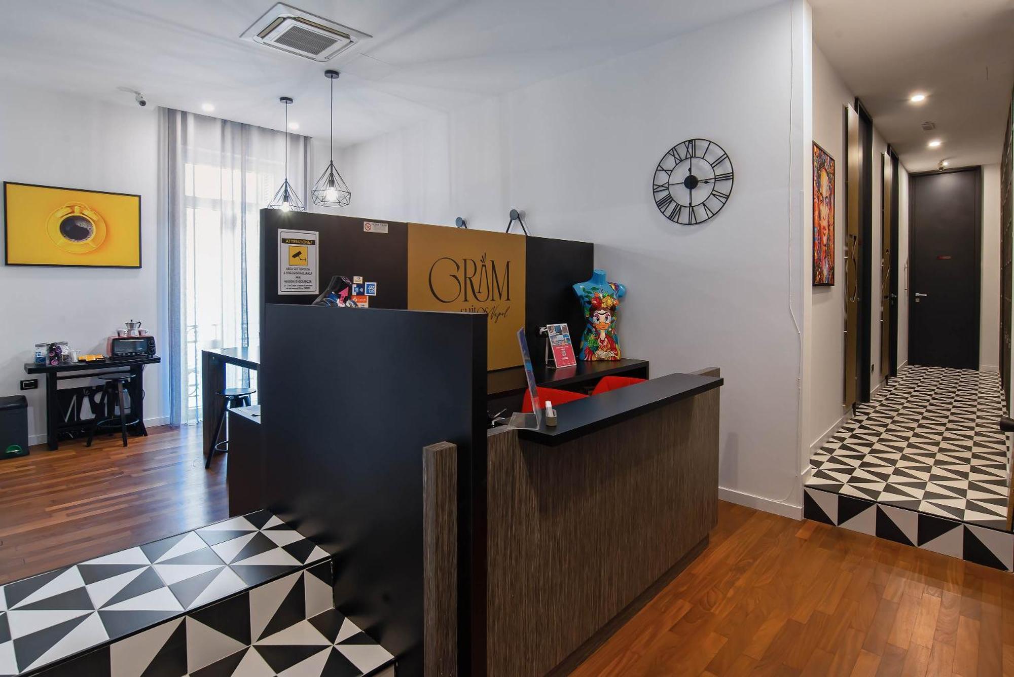 Gram Suites Наполи Екстериор снимка